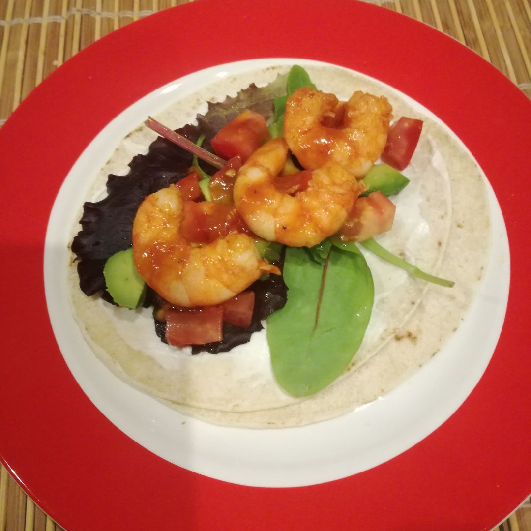 Mini wrap de langostinos pilpil Mini wrap de langostinos pilpil