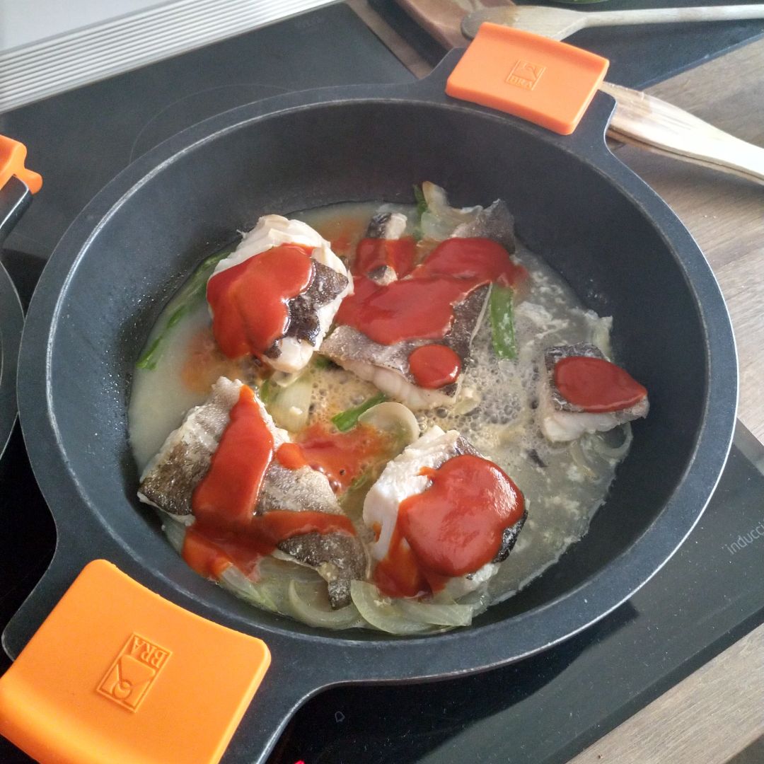 Bacalao con tomate Paso 1 Bacalao con tomate Paso 1