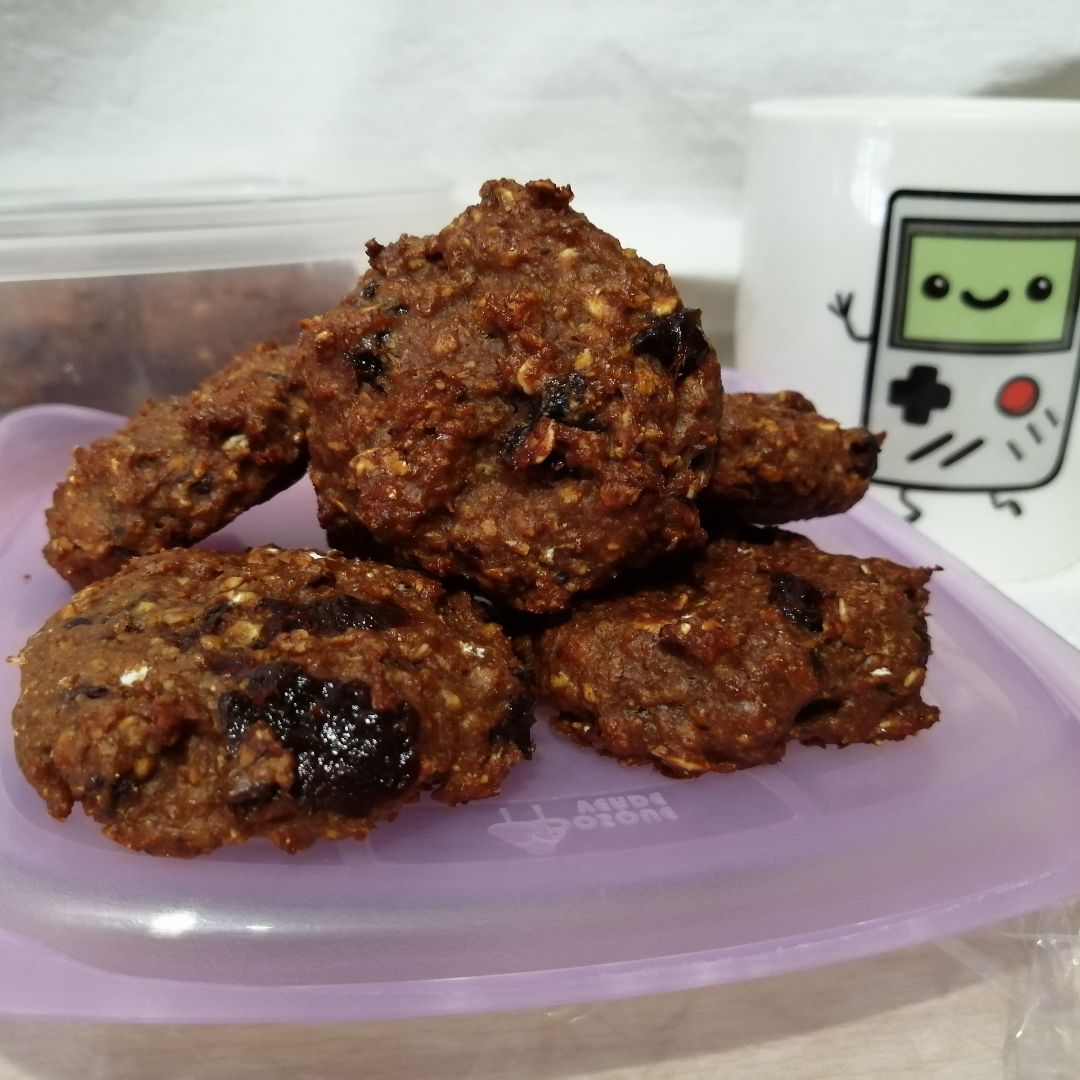 Galletas de avena, naranja y ciruelas pasas