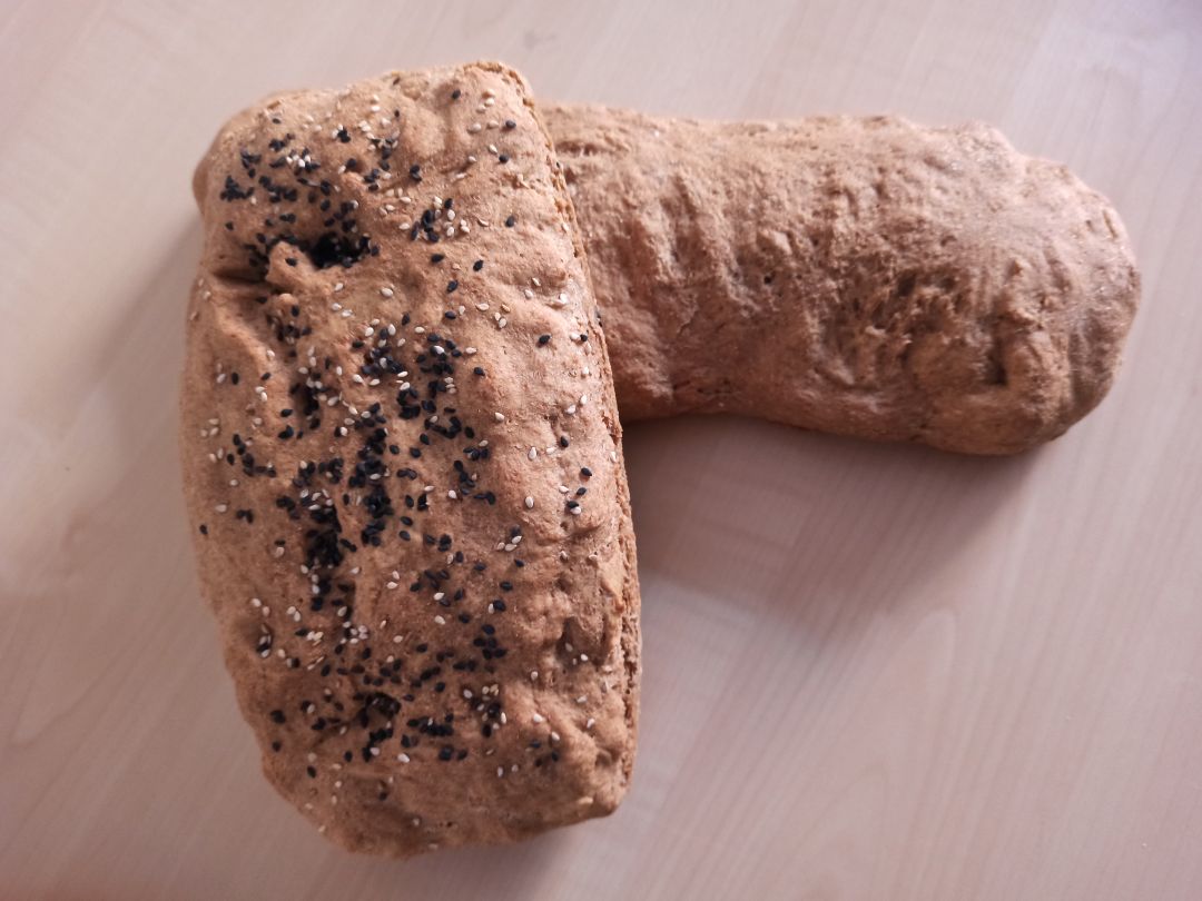 Pan de espelta con nueces Pan de espelta con nueces