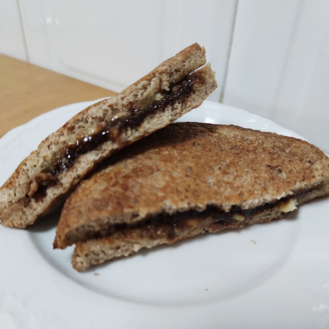 Tostadas francesas rellenas 🍞🍫 Tostadas francesas rellenas 🍞🍫
