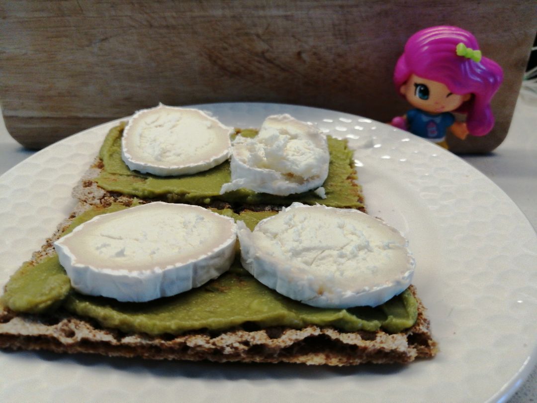 Tostadas con Guacamole Tostadas con Guacamole