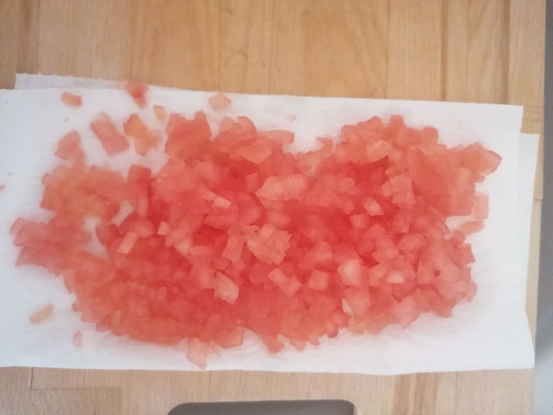 Tartar de tomate Paso 1 Tartar de tomate Paso 1