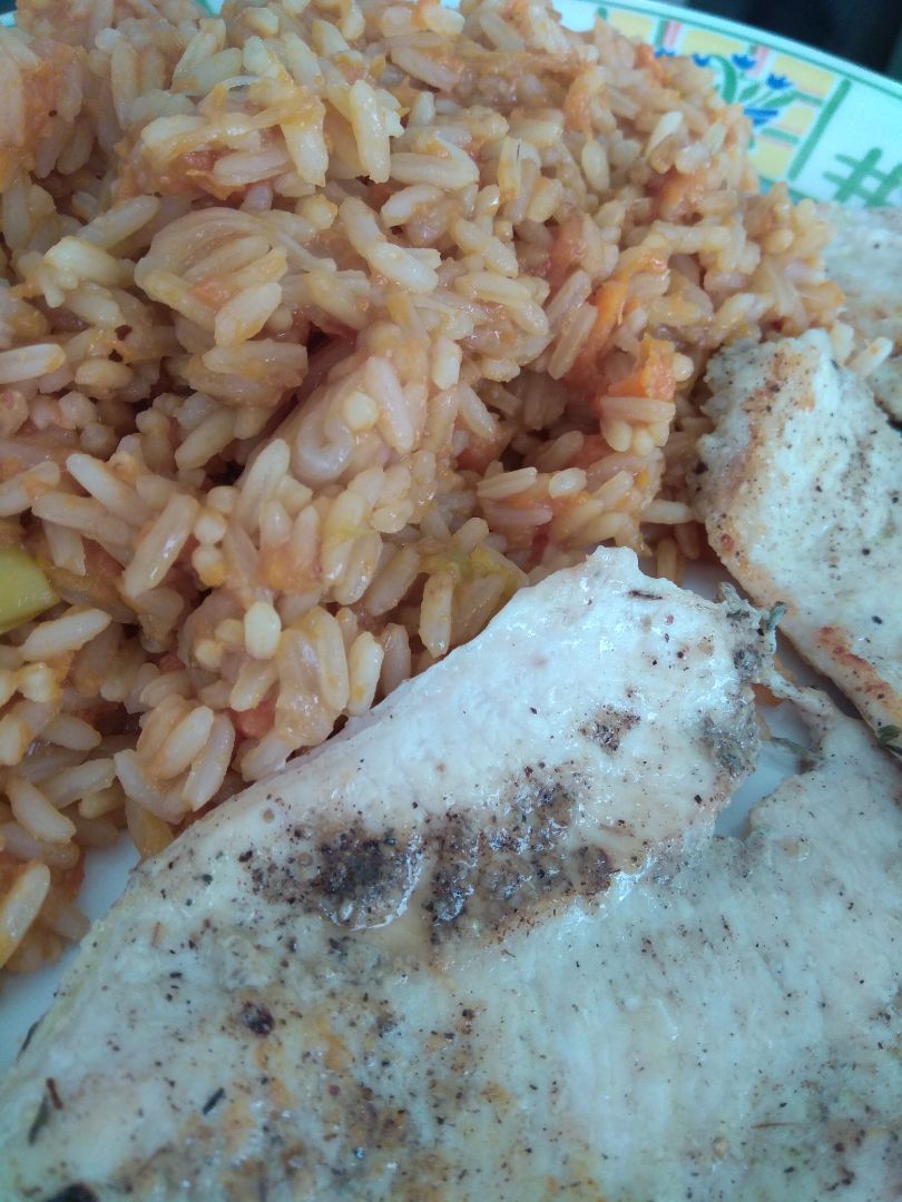 Arroz con verduras y pollo a la plancha Arroz con verduras y pollo a la plancha