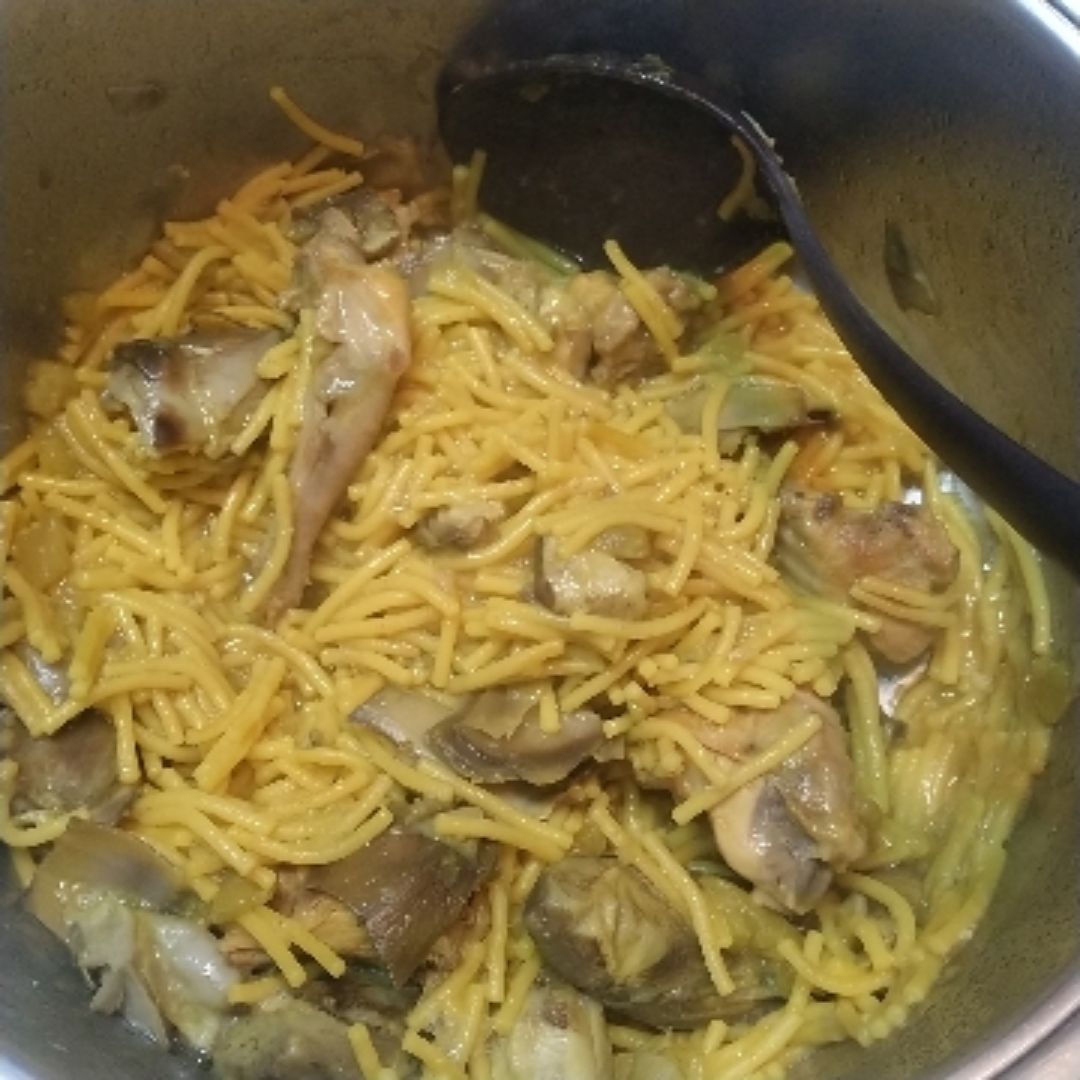 Fideos con conejo y verduras Fideos con conejo y verduras