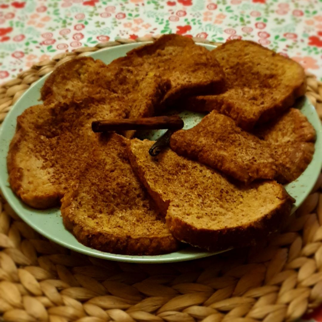 Torrijas ligeras de canela y vainilla馃挍馃 Torrijas ligeras de canela y vainilla馃挍馃