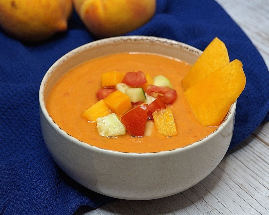 GAZPACHO DE MELOCOTÓN GAZPACHO DE MELOCOTÓN