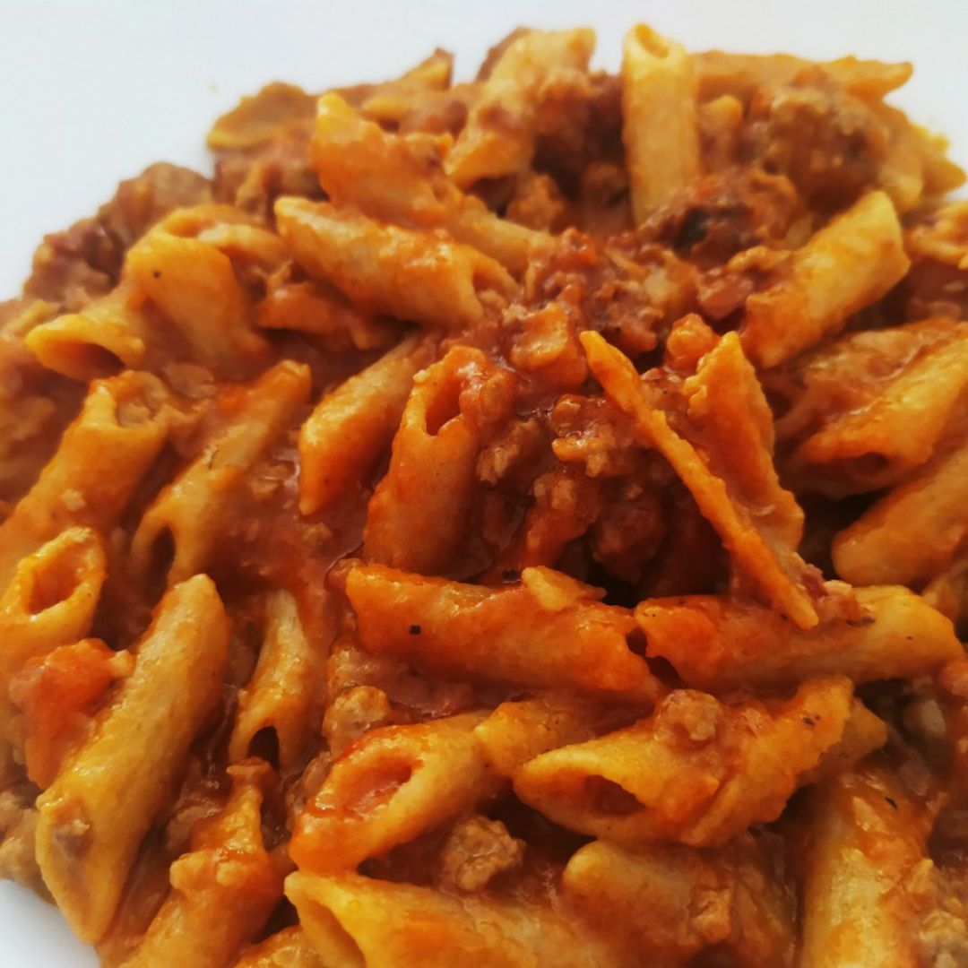 Macarrones con carne picada. 