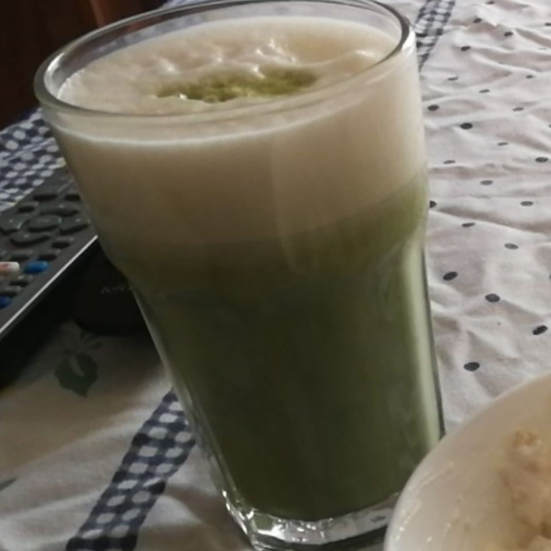 Matcha latte de almendras Matcha latte de almendras
