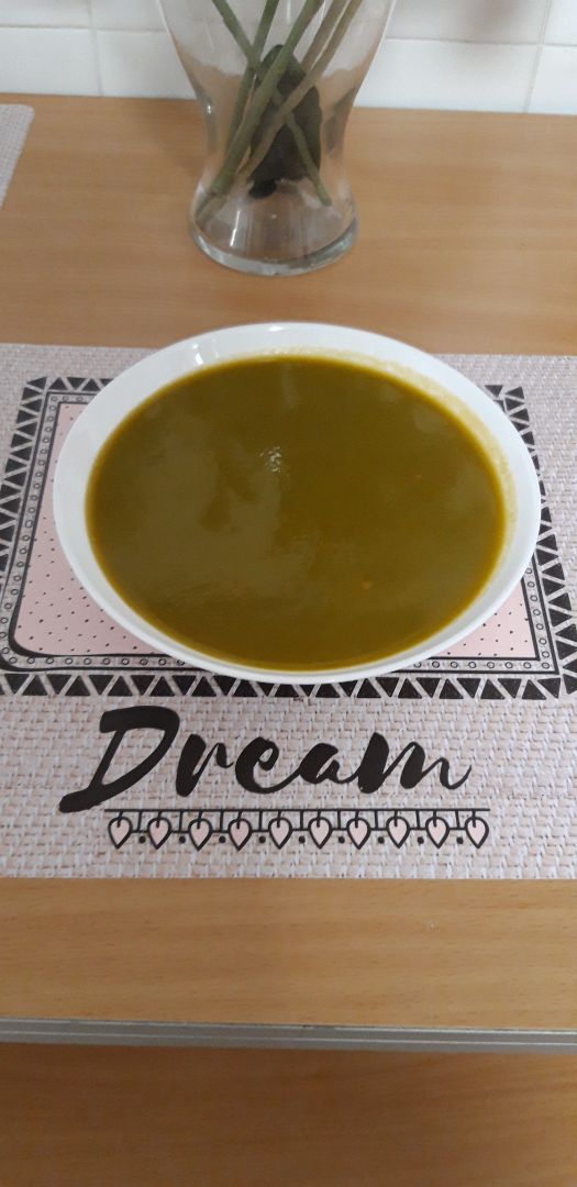 Crema de zanahorias y espinacas Crema de zanahorias y espinacas
