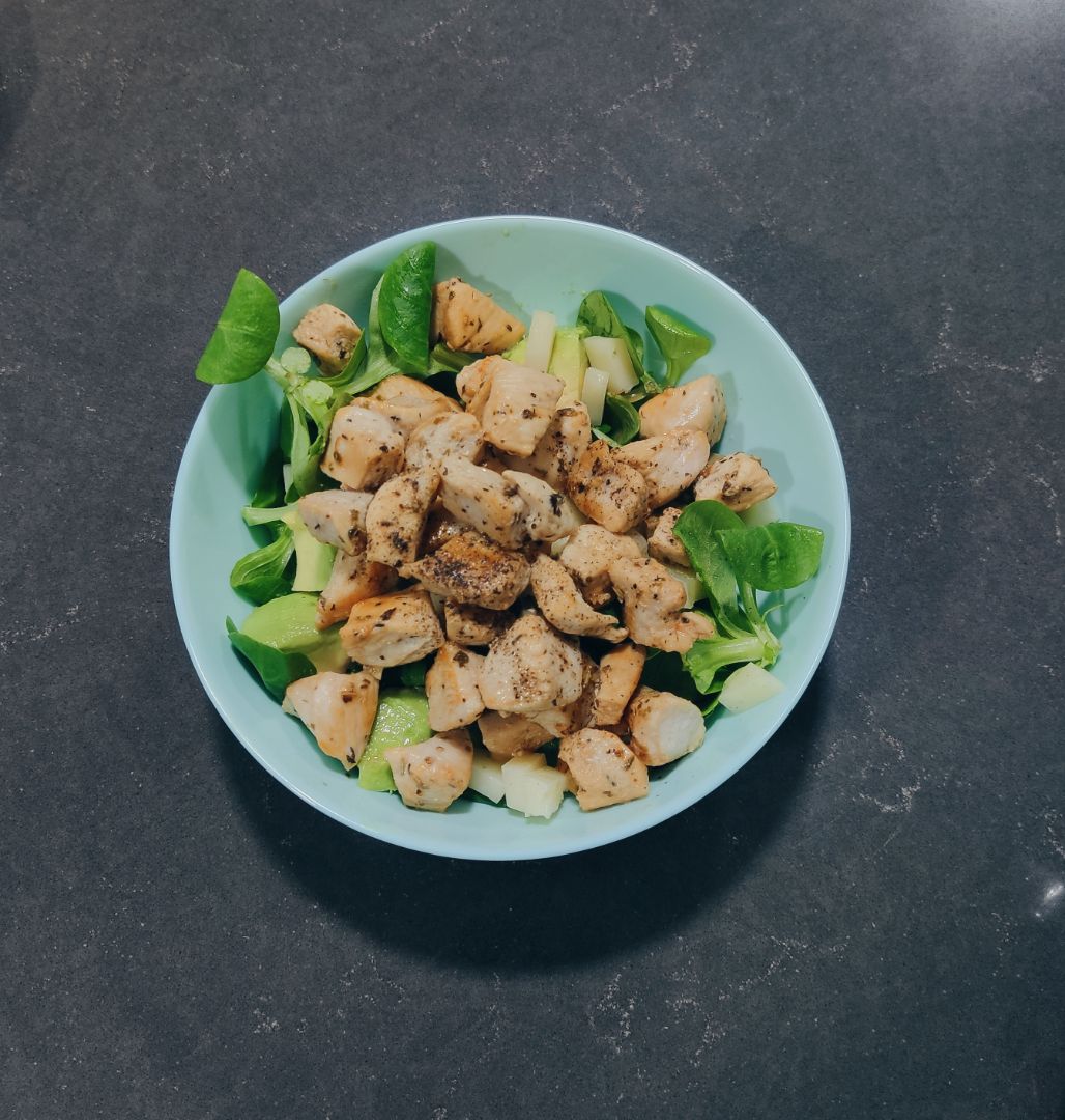 Canónigos + pechuga de pollo