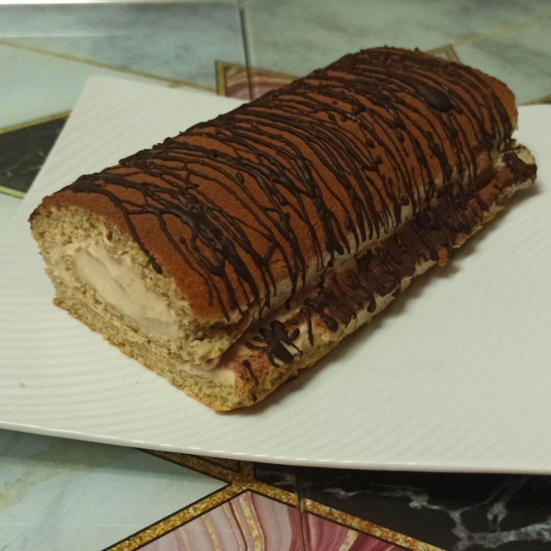 Brazo de gitano de tiramisú Brazo de gitano de tiramisú