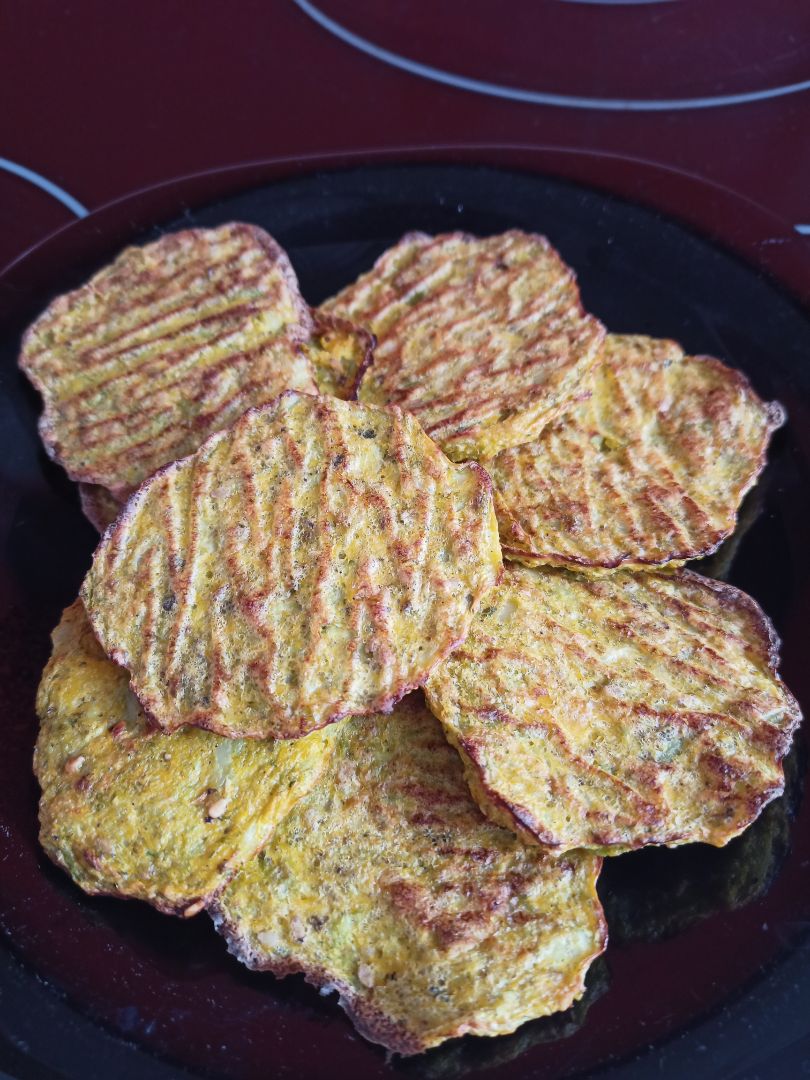 Tortillitas de brócoli y calabaza al horno. Tortillitas de brócoli y calabaza al horno.