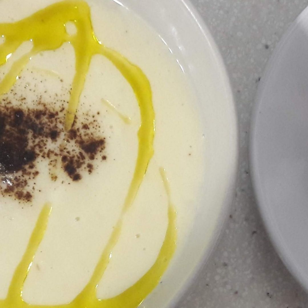 VICHYSSOISE CON LECHE DE COCO VICHYSSOISE CON LECHE DE COCO