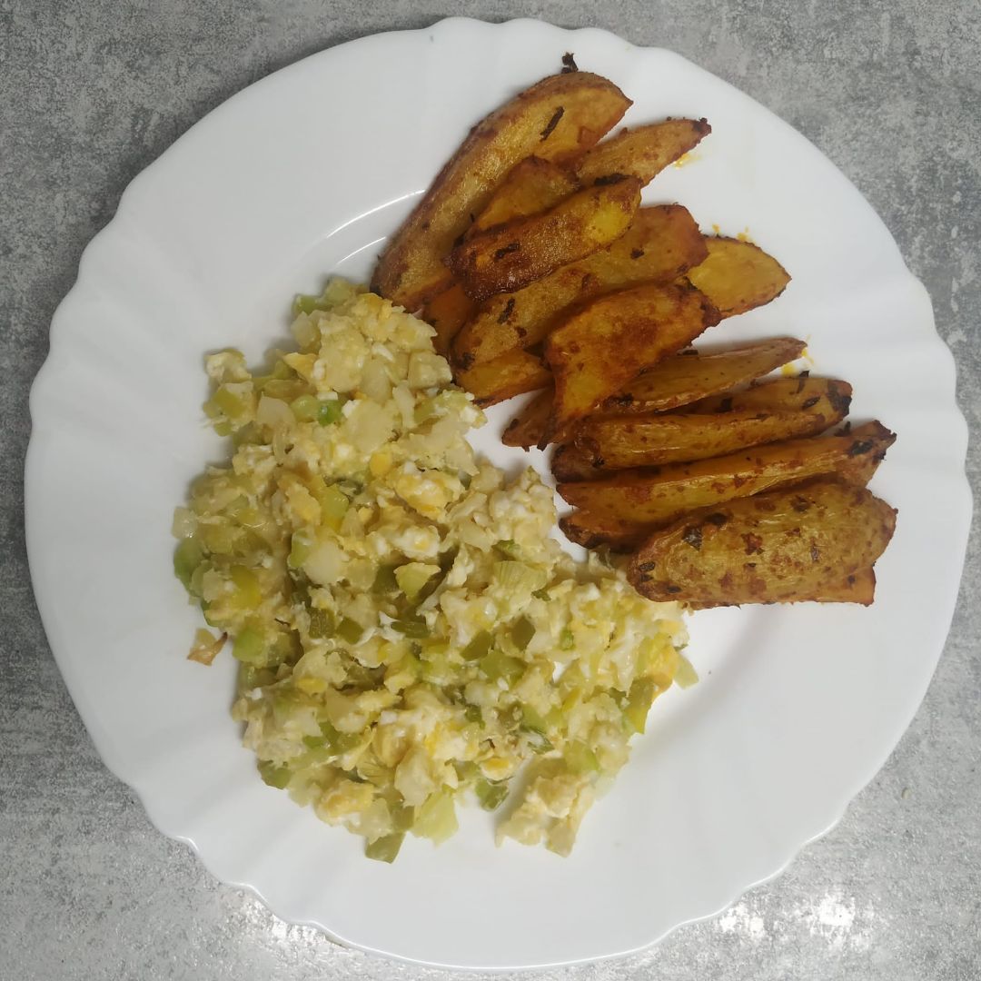 Revuelto de bacalao con patatas paja 🐟🍟 Revuelto de bacalao con patatas paja 🐟🍟