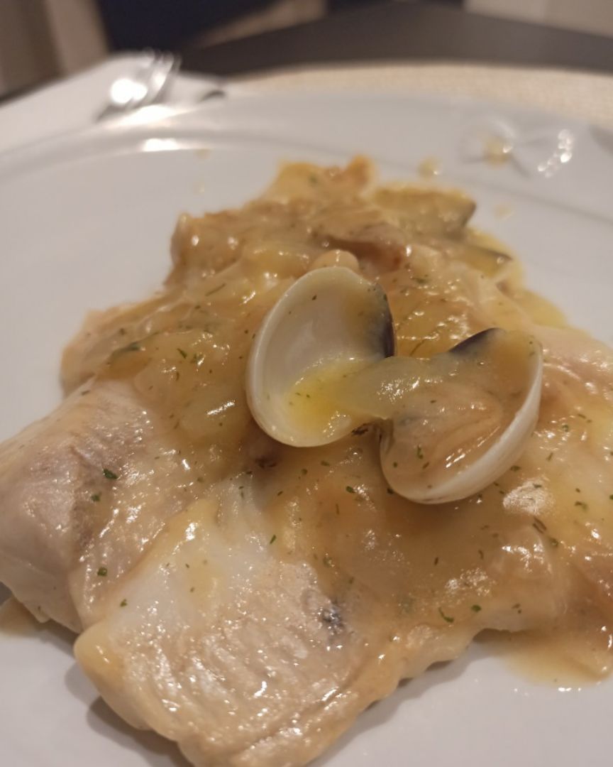 Merluza en salsa verde (con gambas y almejas) Paso 5 Merluza en salsa verde (con gambas y almejas) Paso 5