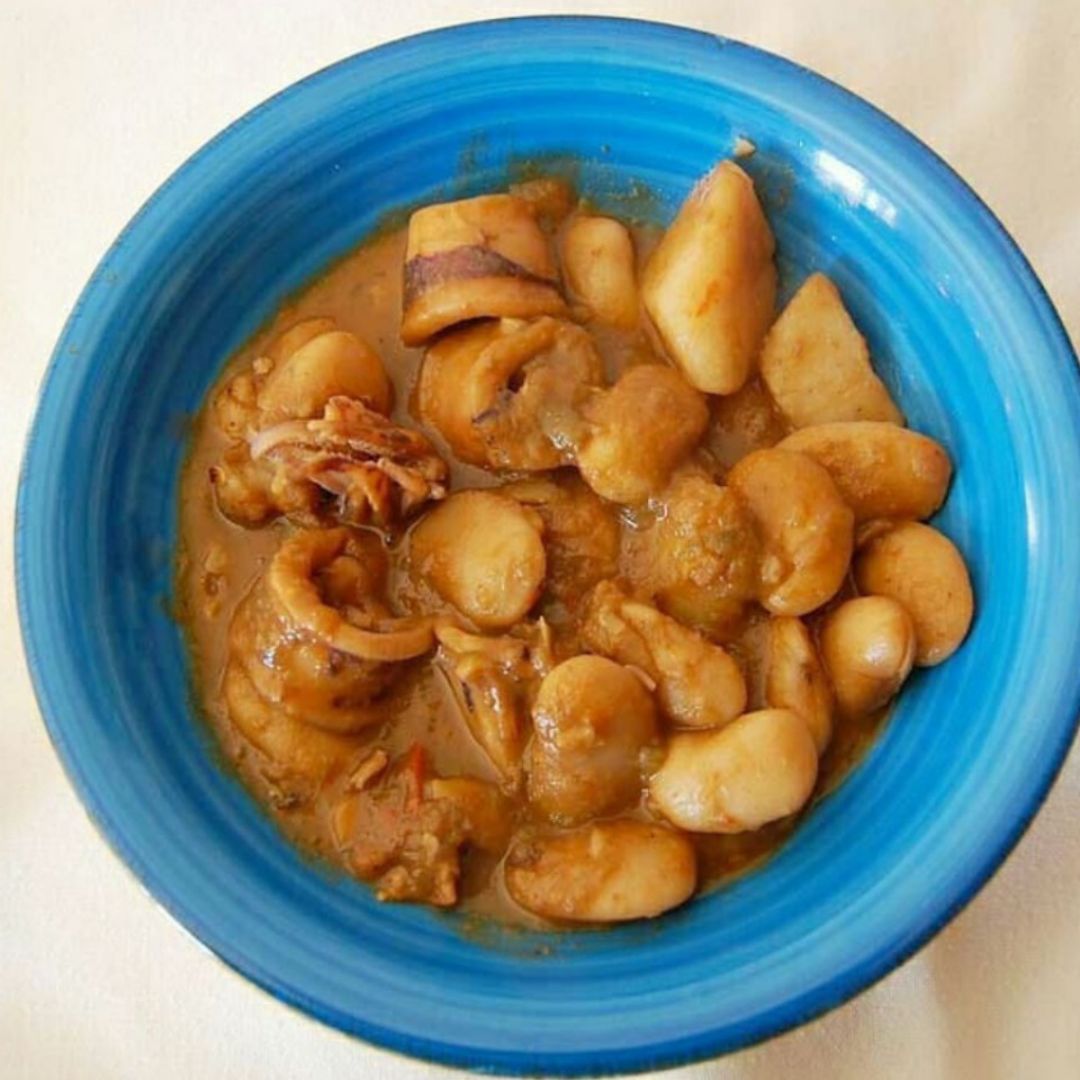 ALUBIAS CON CALAMAR ALUBIAS CON CALAMAR