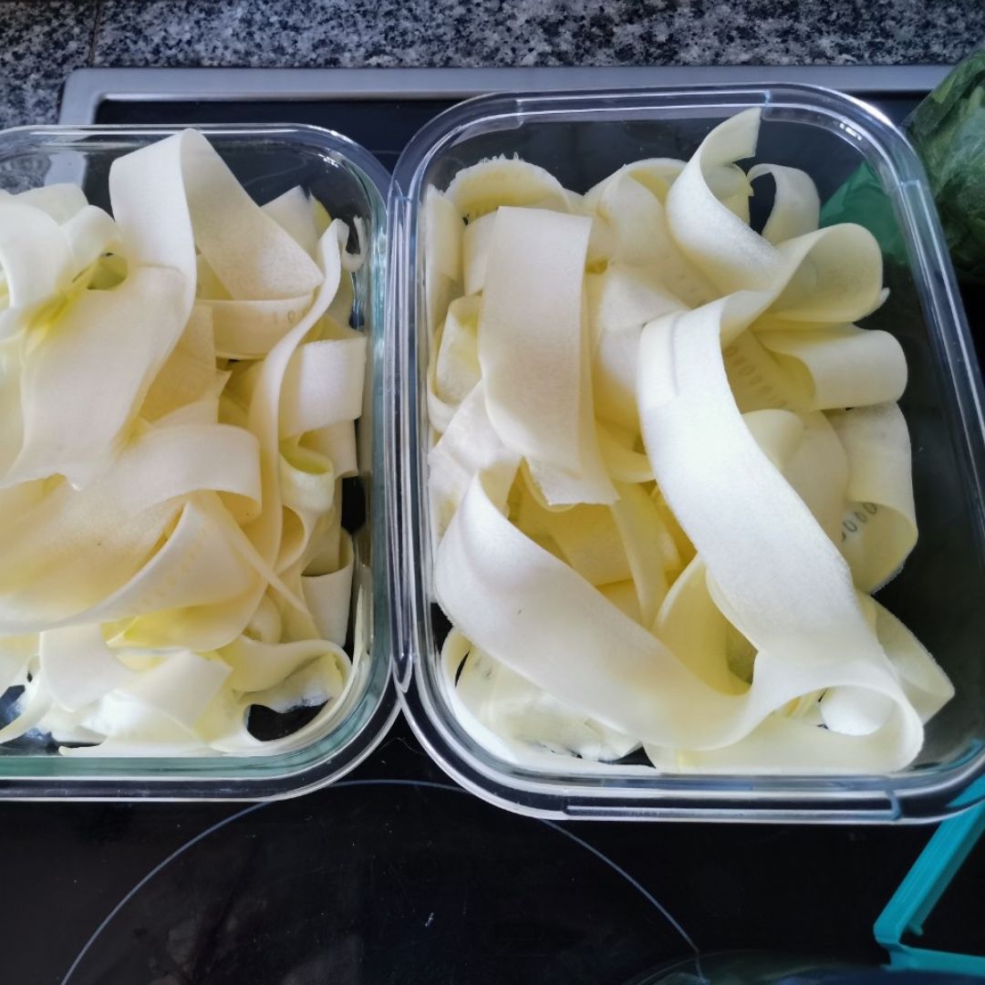 Pappardelle de calabacín con pesto de espinacas Paso 0 Pappardelle de calabacín con pesto de espinacas Paso 0