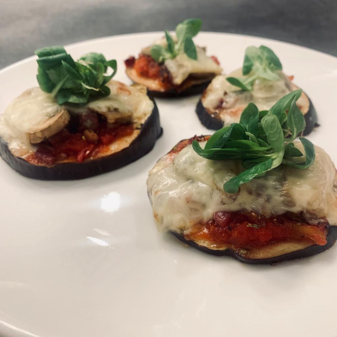 Mini pizzas de berenjena Mini pizzas de berenjena