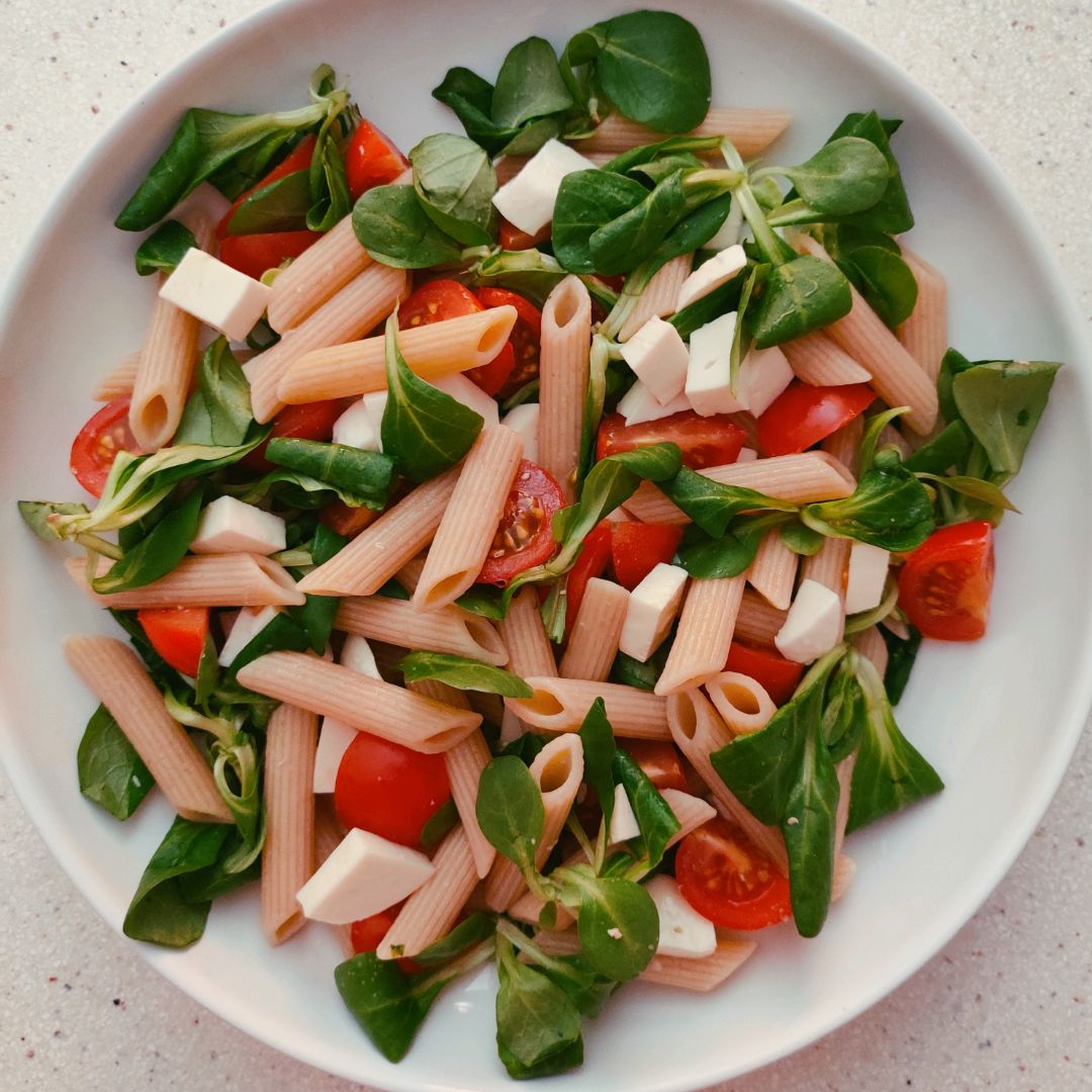 Ensalada de pasta Caprese Ensalada de pasta Caprese