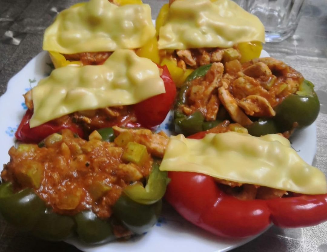 Pimientos rellenos con pollo