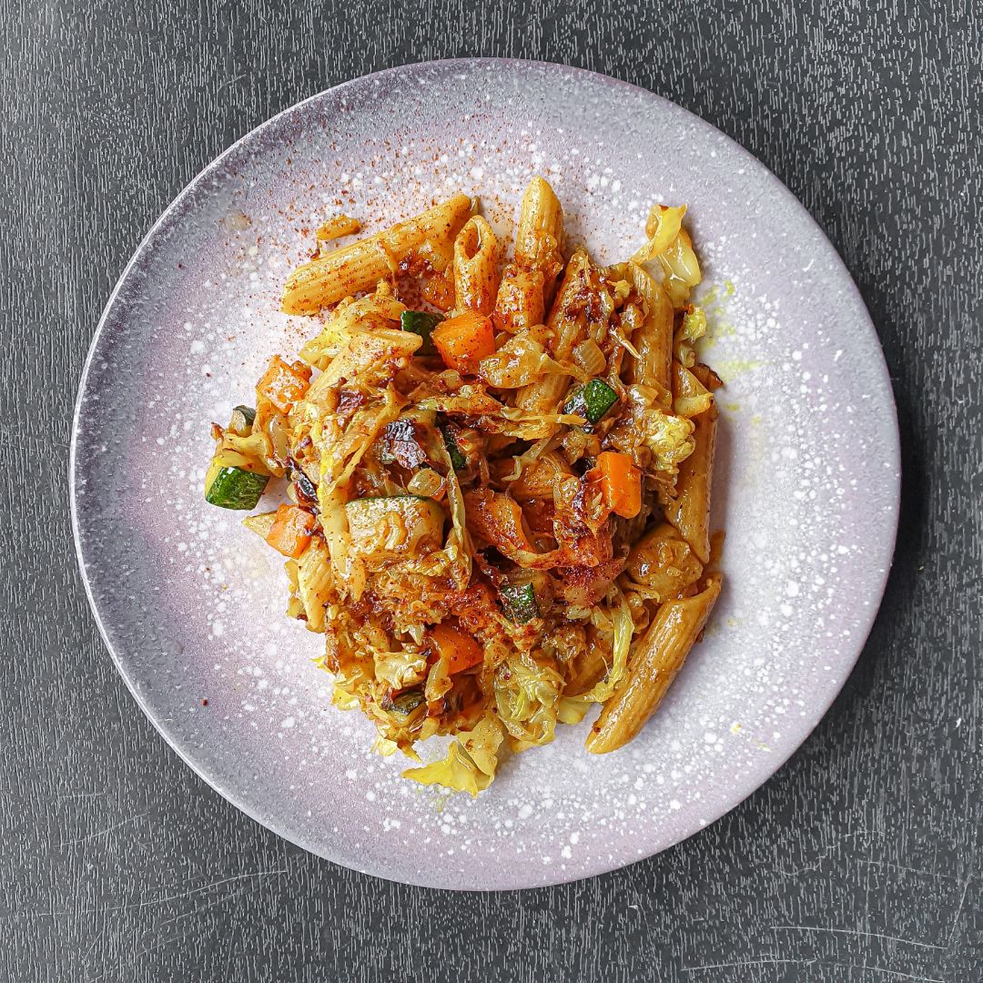 Macarrones integrales estilo asiático 