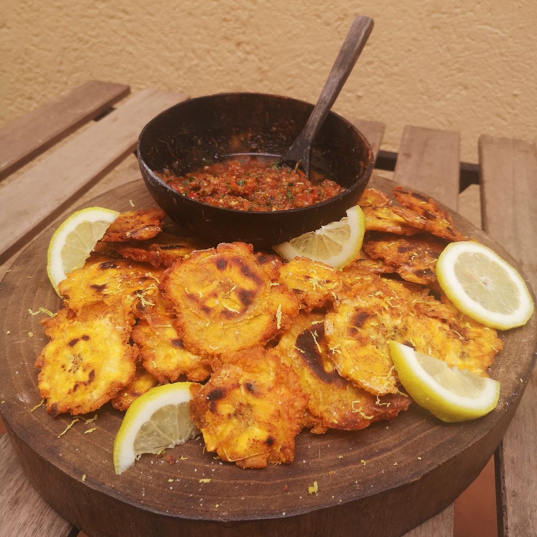 🍌 Patacones con salsa tatemada 🔥