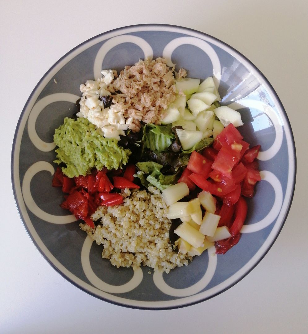 SUMMER QUINOA & TUNA SALAD SUMMER QUINOA & TUNA SALAD