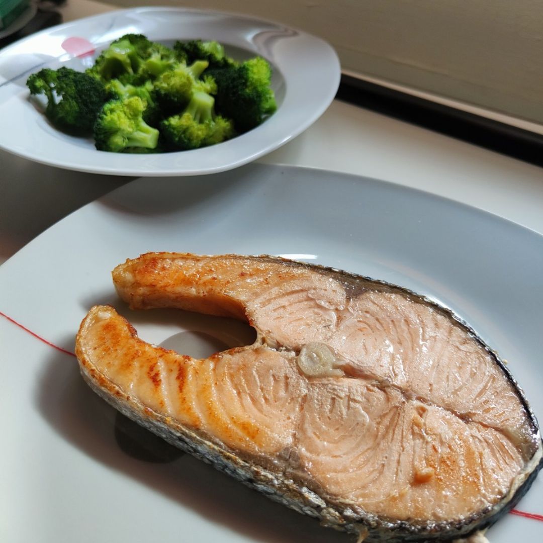 🐟 Salmón con brócoli 🥦 🐟 Salmón con brócoli 🥦