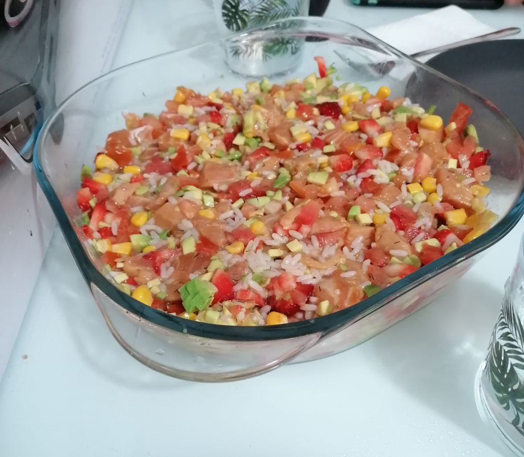 Poké de salmón Poké de salmón
