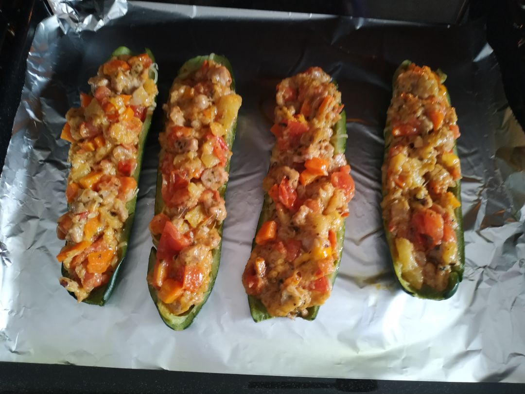 Calabacines rellenos!! Buenísimos!! 😊 Paso 6 Calabacines rellenos!! Buenísimos!! 😊 Paso 6