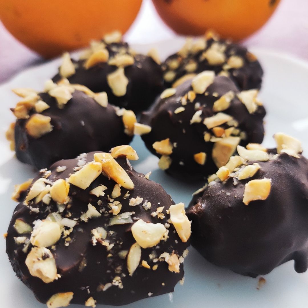 Ferreros fáciles de crema de dátiles Ferreros fáciles de crema de dátiles