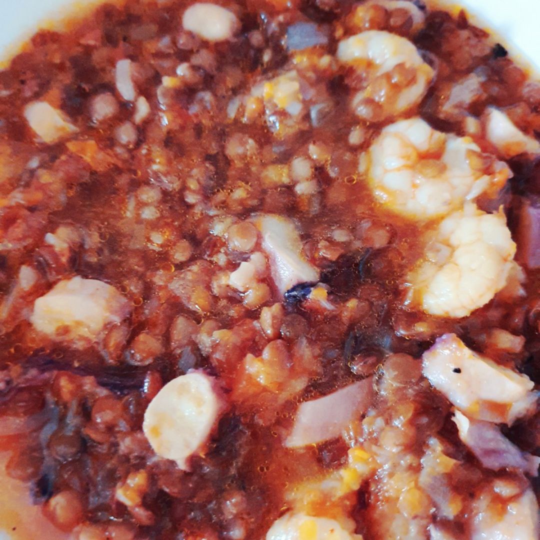 Lentejas con Pulpo y Gambitas Peladas Lentejas con Pulpo y Gambitas Peladas