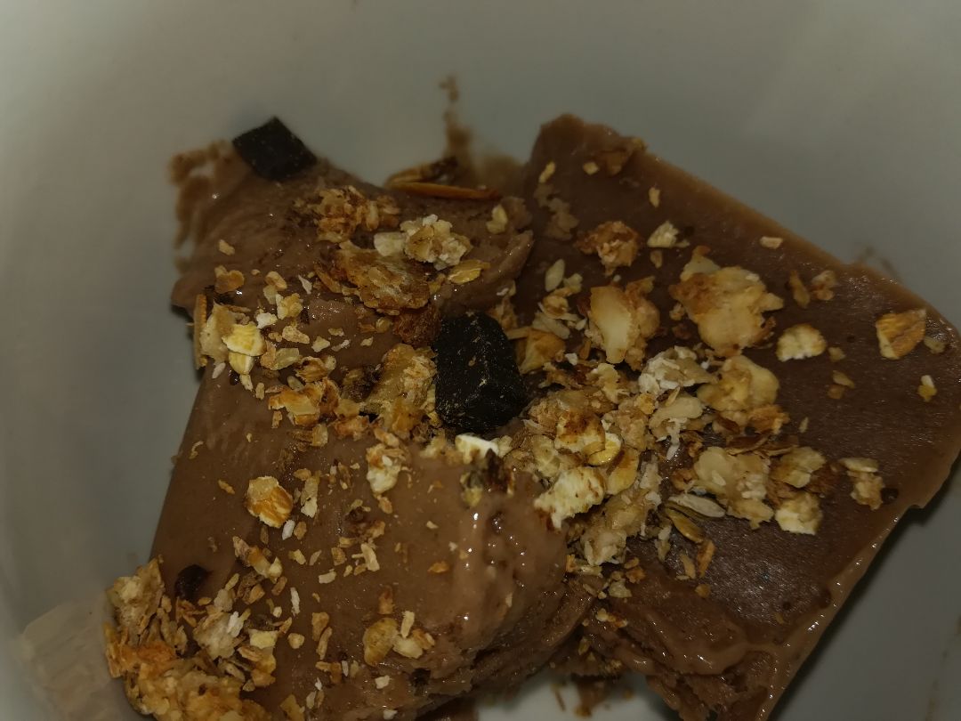 Helado con granola Helado con granola