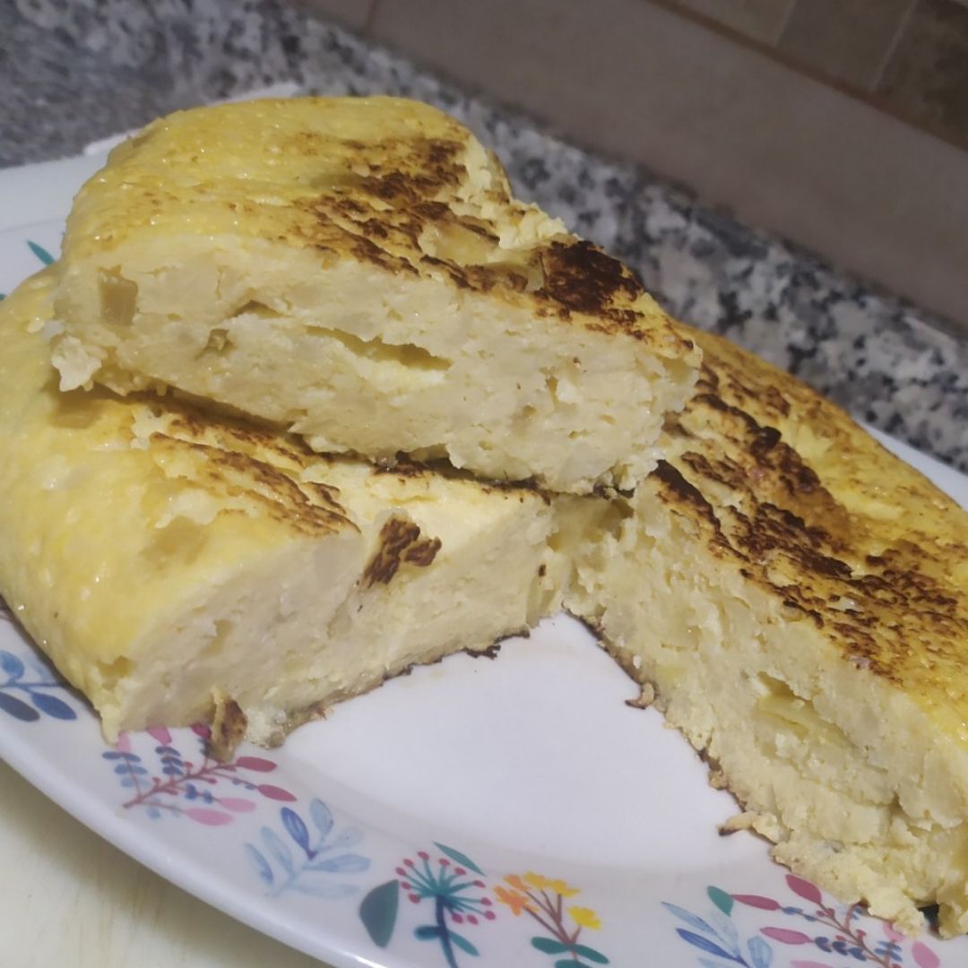 Falsa tortilla de patatas jajaja , tortilla de colifror