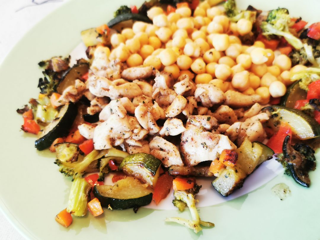 Verduras salteadas con garbanzos y contramuslos de pollo Paso 3 Verduras salteadas con garbanzos y contramuslos de pollo Paso 3