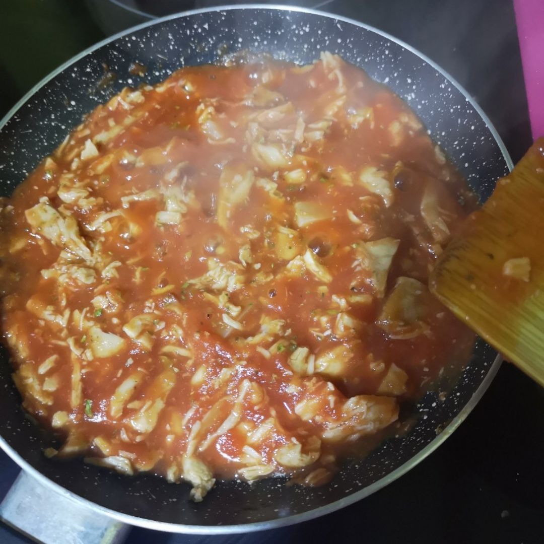 Taco de pollo, tomate y orégano Paso 0