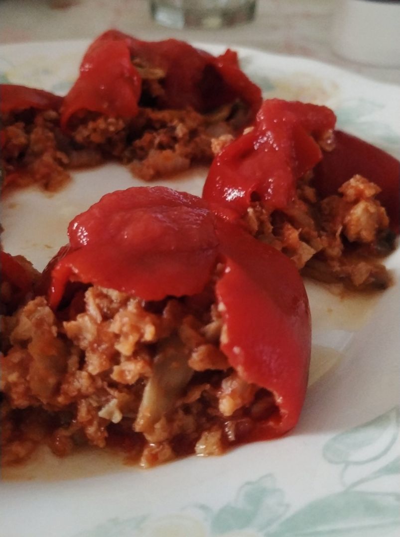 Pimientos de piquillo rellenos Pimientos de piquillo rellenos