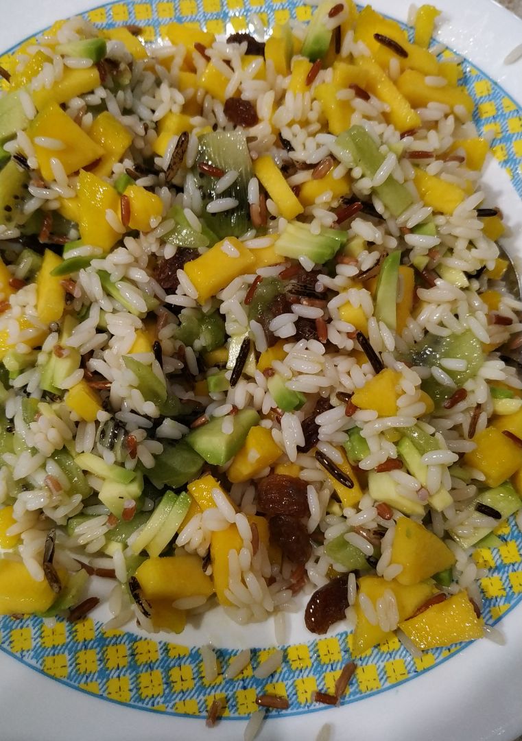 Ensalada de arroz y fruta 