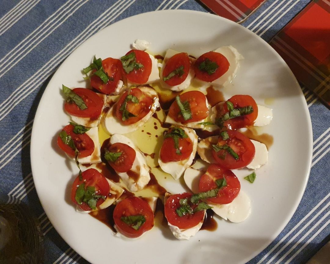 Ensalada Caprese de cherrys 馃崊馃崊 Ensalada Caprese de cherrys 馃崊馃崊