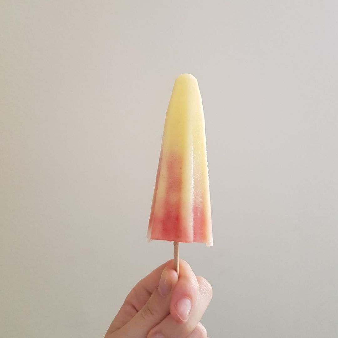 Helado de piña y fresa Helado de piña y fresa