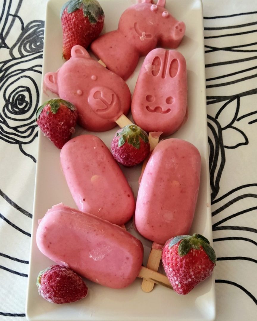 Helados de Fresa🍓 Paso 1 Helados de Fresa🍓 Paso 1