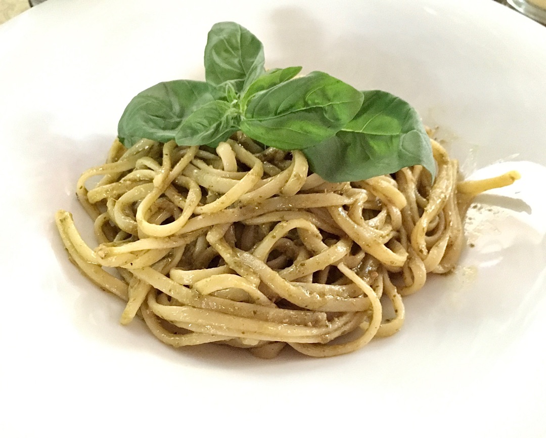 Pasta integral con PESTO casero.