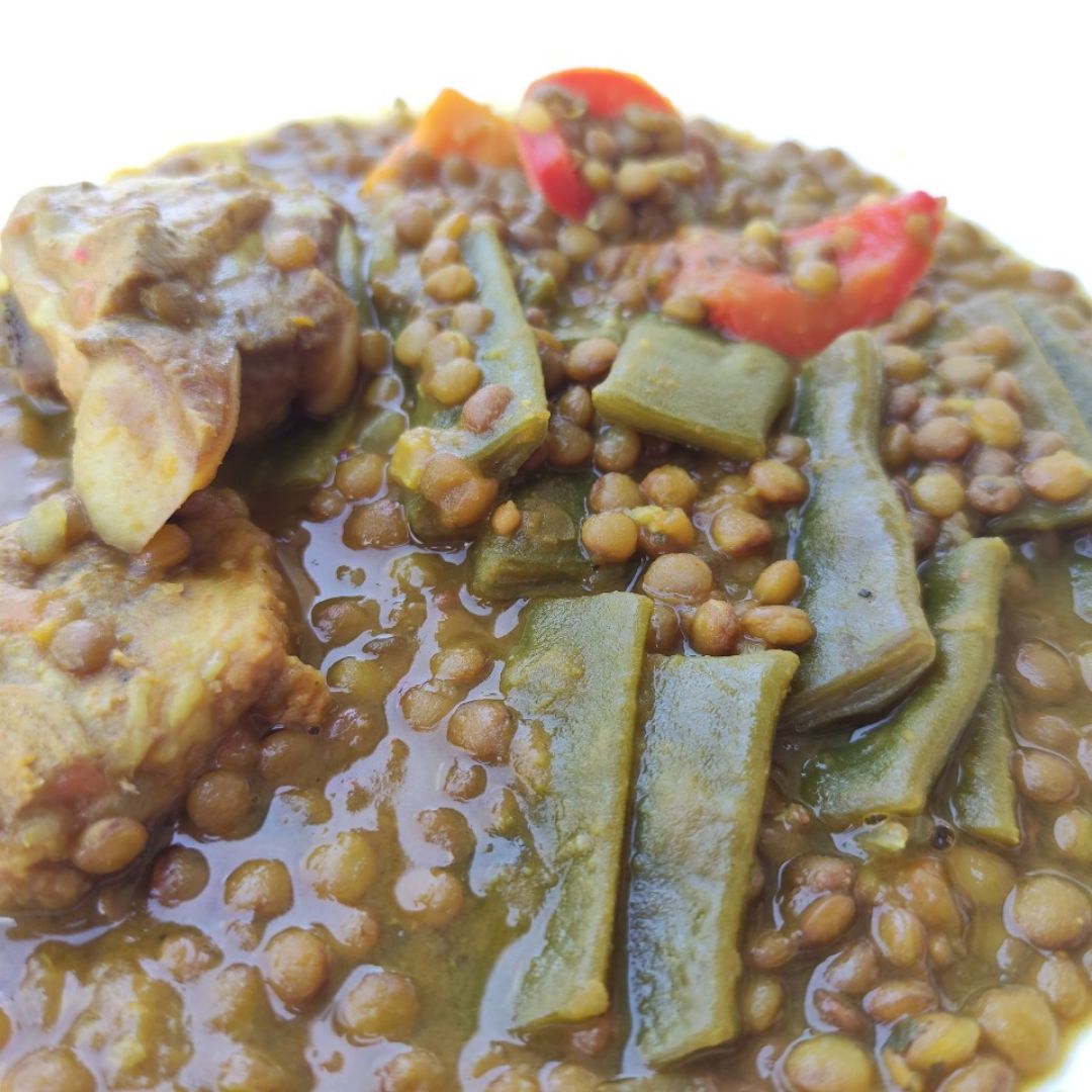 Lentejas con costillejas y verdura Lentejas con costillejas y verdura