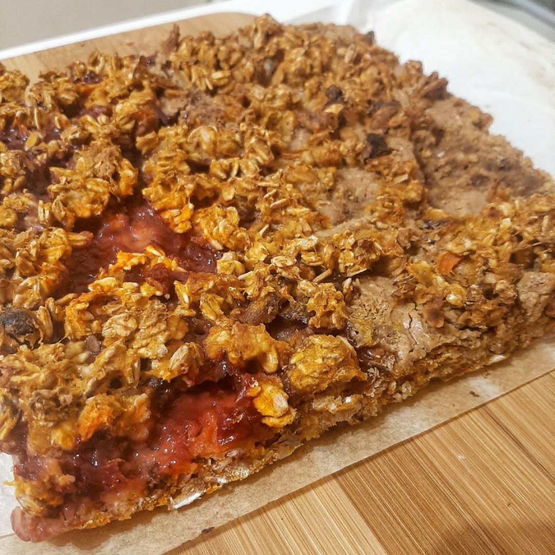 Barritas muesli con mermelada y crema de cacahuete🤩 Paso 7 Barritas muesli con mermelada y crema de cacahuete🤩 Paso 7
