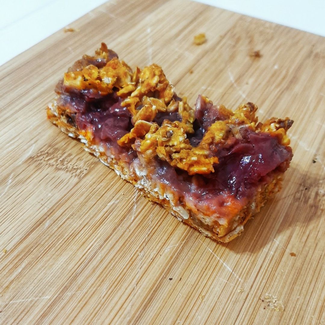 Barritas muesli con mermelada y crema de cacahuete🤩 Paso 8 Barritas muesli con mermelada y crema de cacahuete🤩 Paso 8