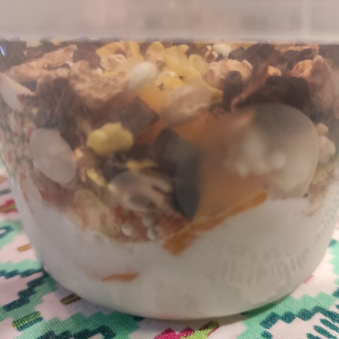 Queso batido con albaricoques y cereales Queso batido con albaricoques y cereales