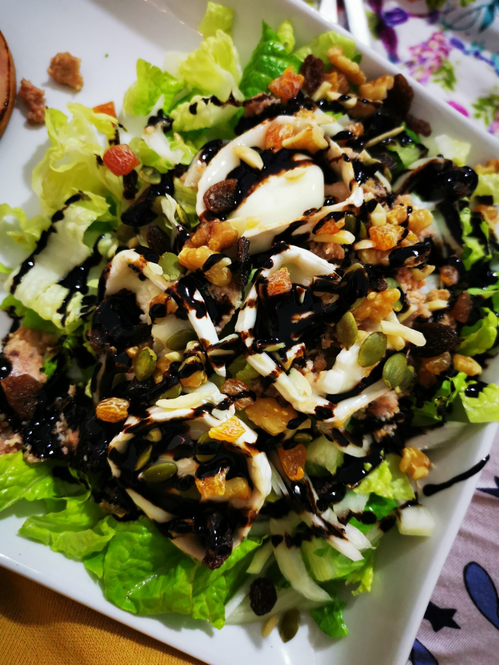 Ensalada de rulo de cabra