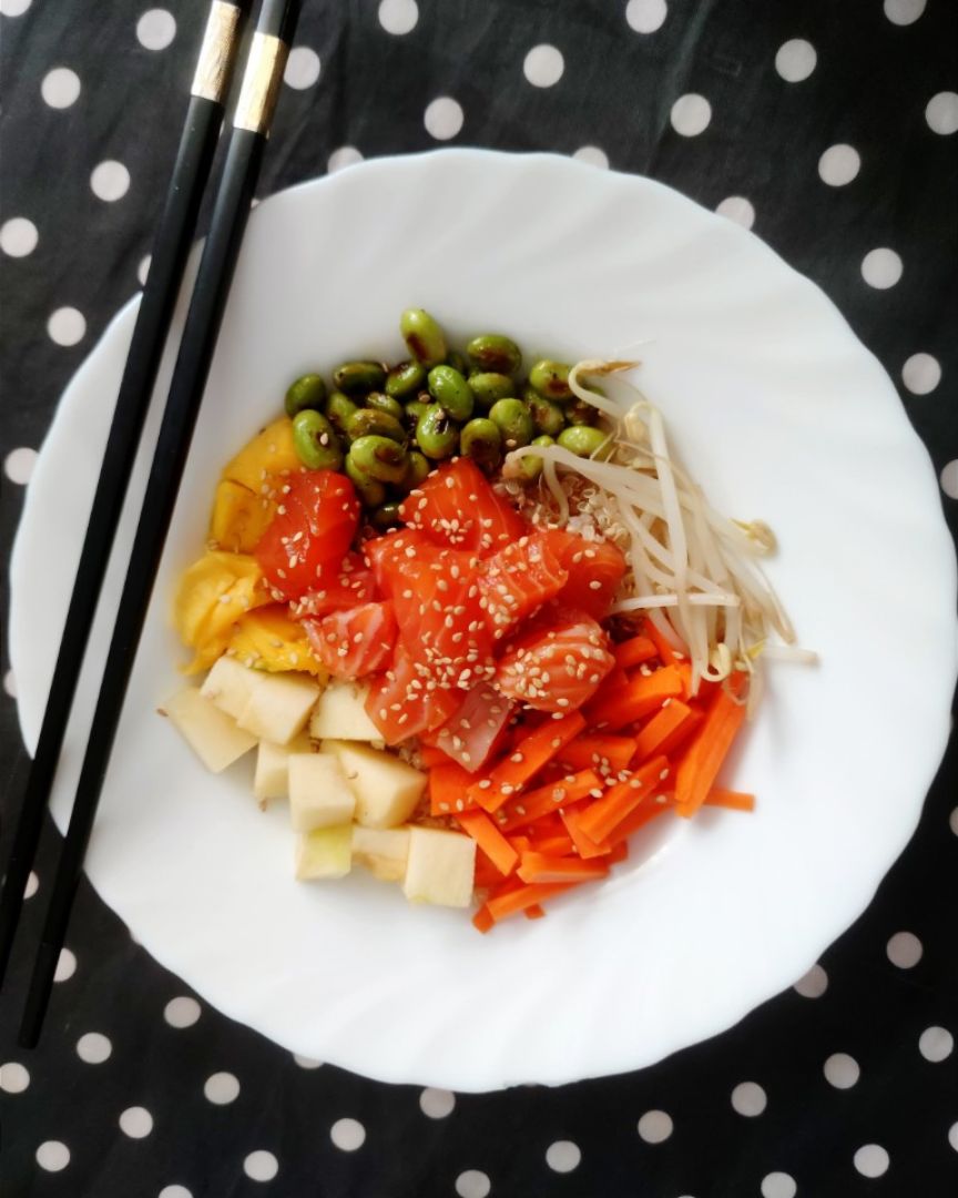 Poke bowl de salmón Poke bowl de salmón
