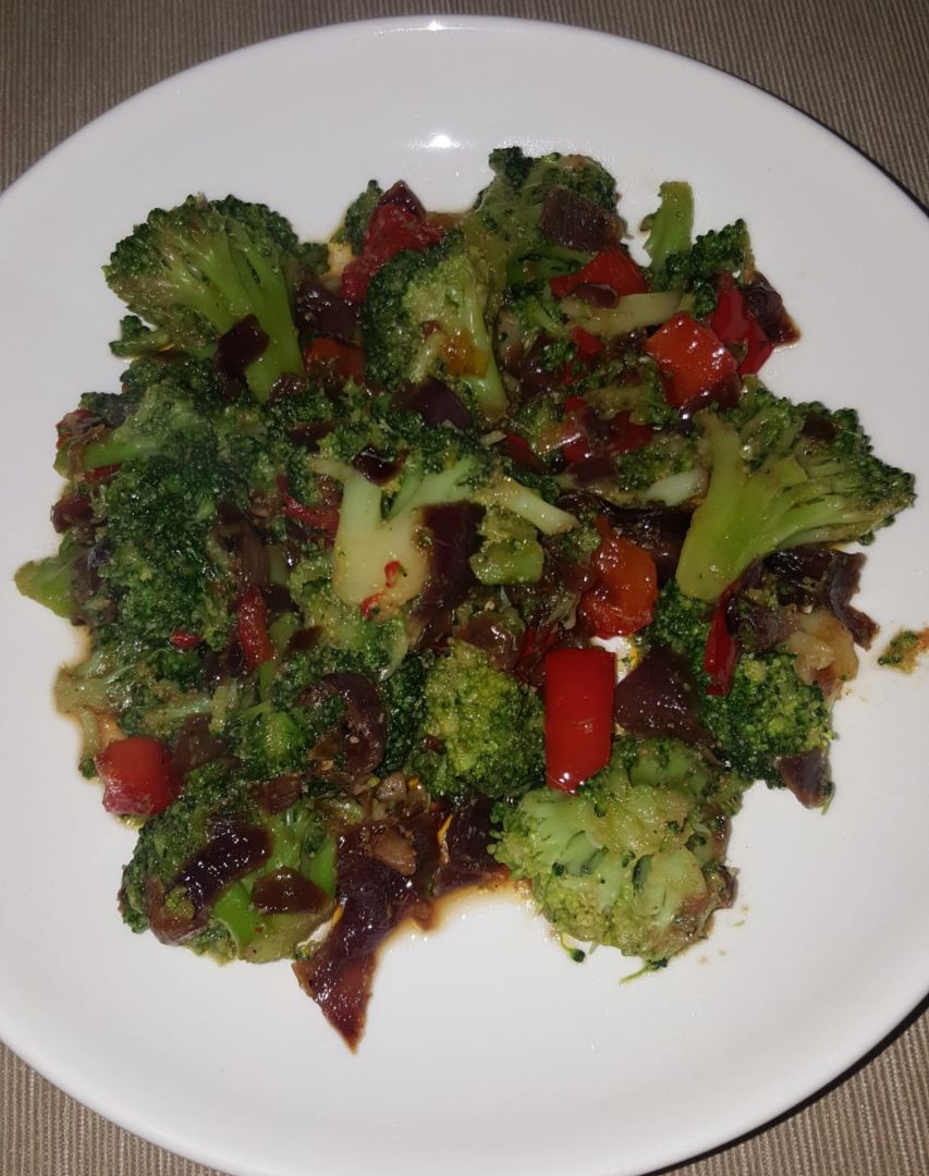 Brócoli con salsa de soja Brócoli con salsa de soja